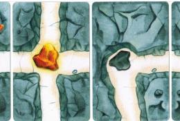 Startovní karta a tři cílové karty – 1x zlato a 2x černá skála (základní hra)