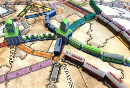 Rozohrata hra s 3D modelmi na Ticket to Ride (farebna 3D tlac)