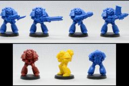 Space Marines (nahoře všechny 4 varianty vybavení, dole zcela bez vybavení)